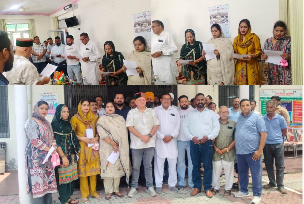 Newly Elected Councilors of Nagar Panchayat Tahliwal Take Oath Pledge to Serve the Public with Integrity